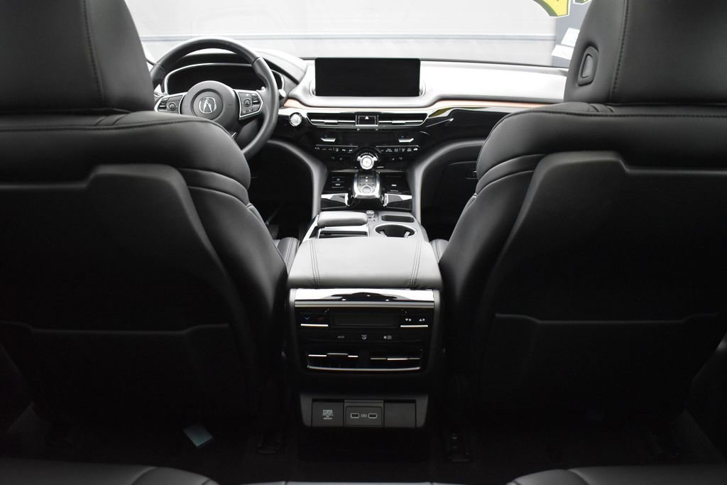 Used 2022 Acura MDX SH-AWD image 25