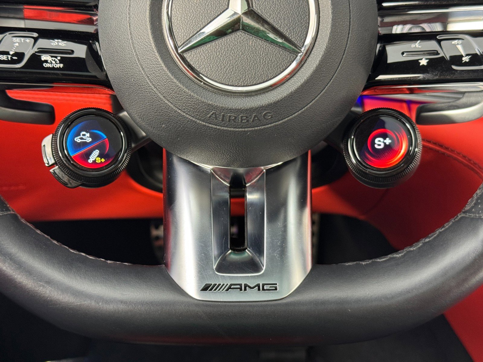 Used 2022 Mercedes-Benz AMG GT 43 w/ Driver Assistance Package image 27