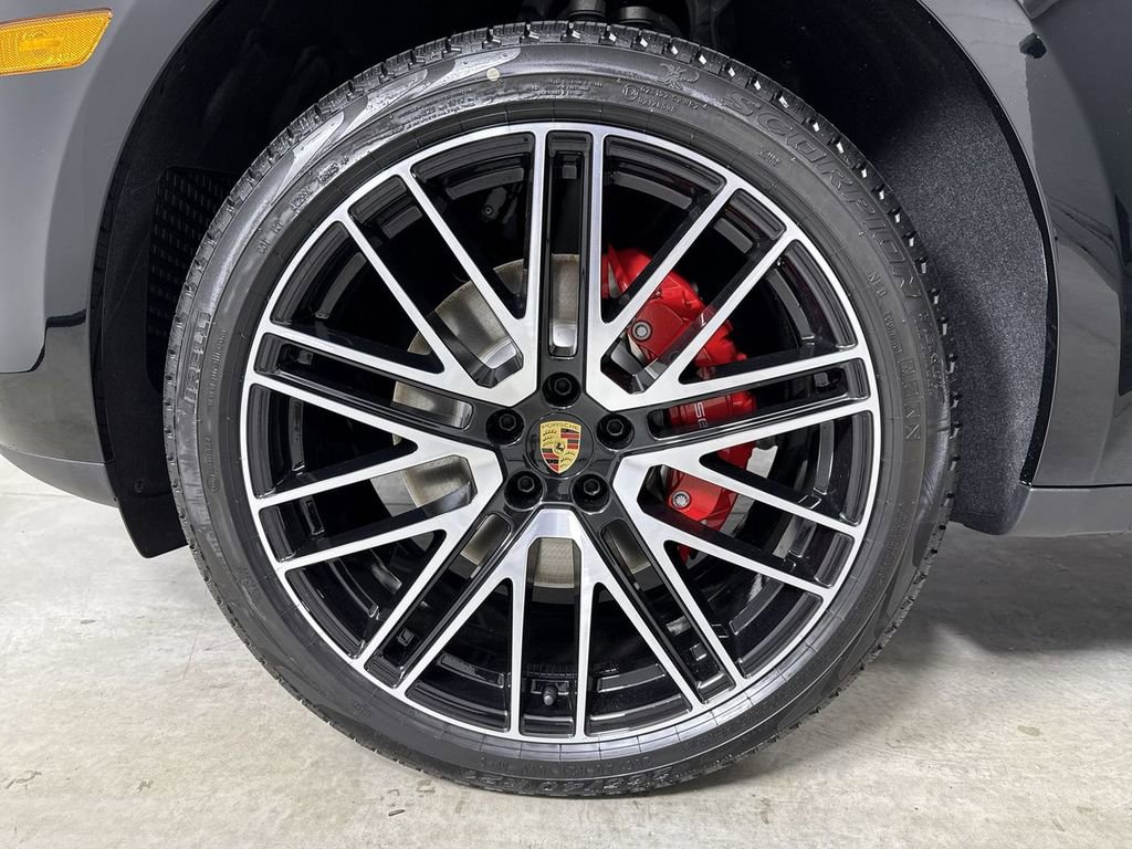 New 2026 Porsche Macan S AWD/4WD image 13