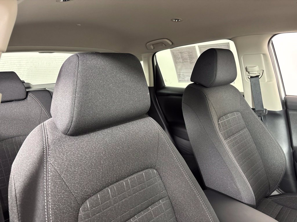 Used 2027 Honda HR-V LX image 7