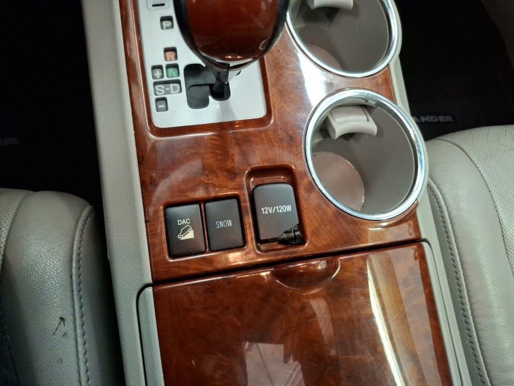 Used 2012 Toyota Highlander Limited image 27
