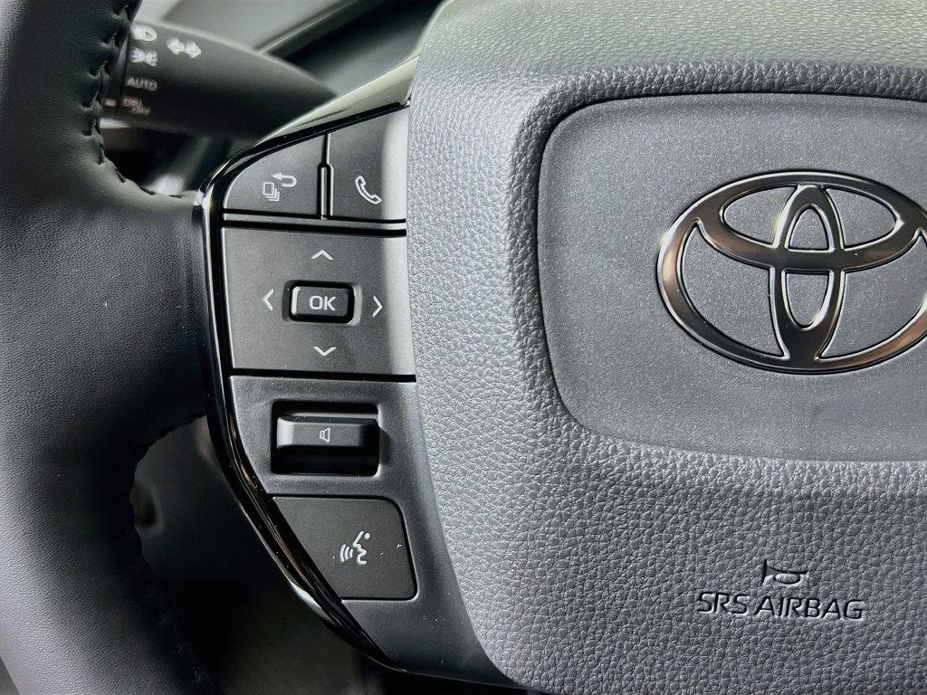 New 2027 Toyota Prius XLE FWD image 16