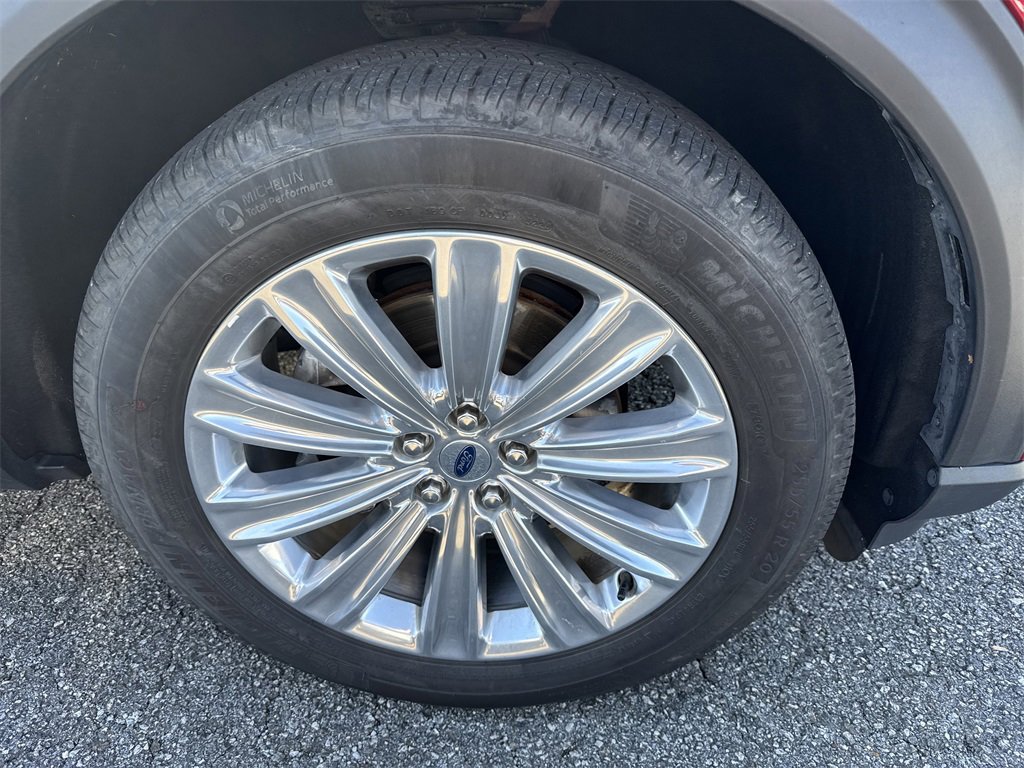 Used 2020 Ford Explorer Limited image 12