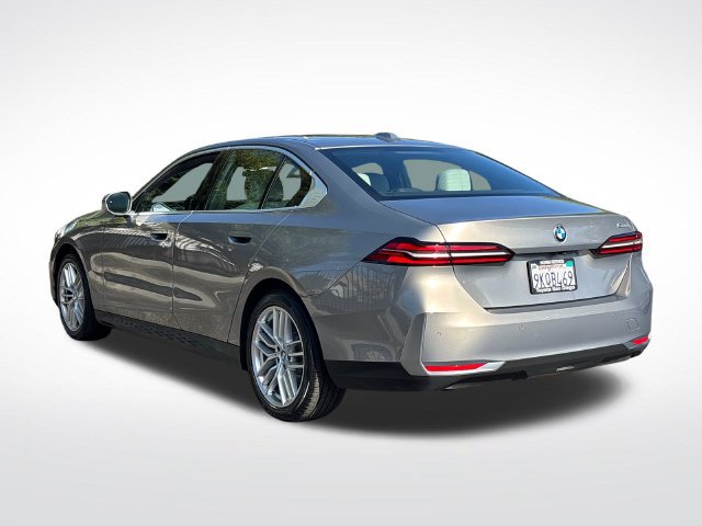 Used 2024 BMW 530i w/ Convenience Package RWD image 11