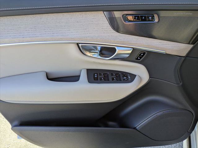 New 2026 Volvo XC90 B6 Plus w/ Protection Package Premier image 7