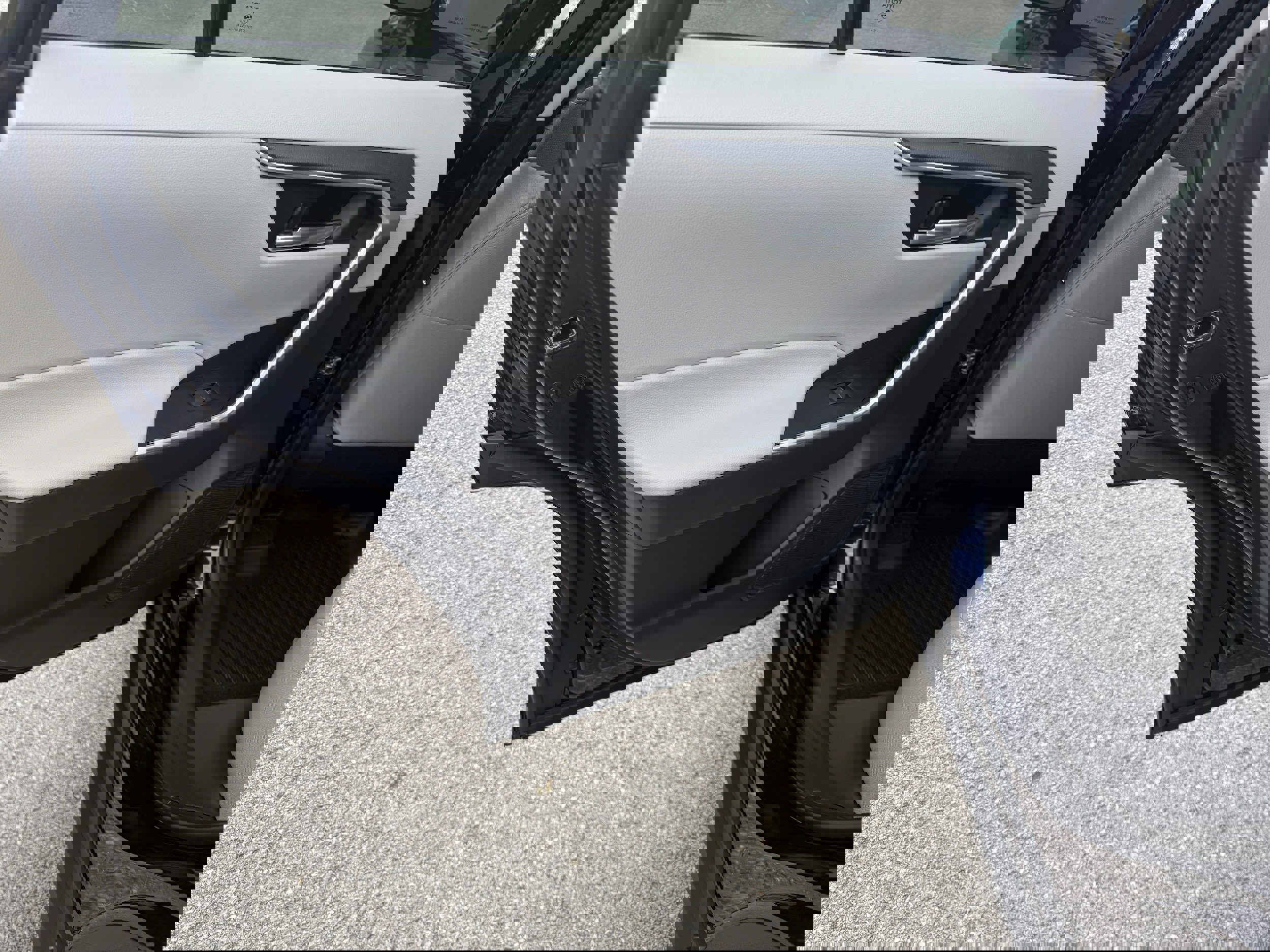 New 2025 Toyota RAV4 XLE image 10