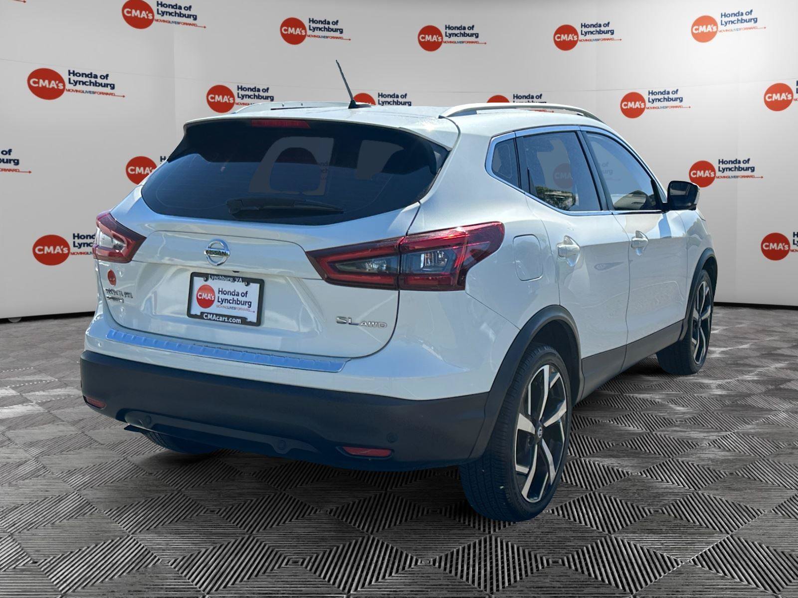 Used 2022 Nissan Rogue Sport SL w/ Premium Package AWD/4WD image 5