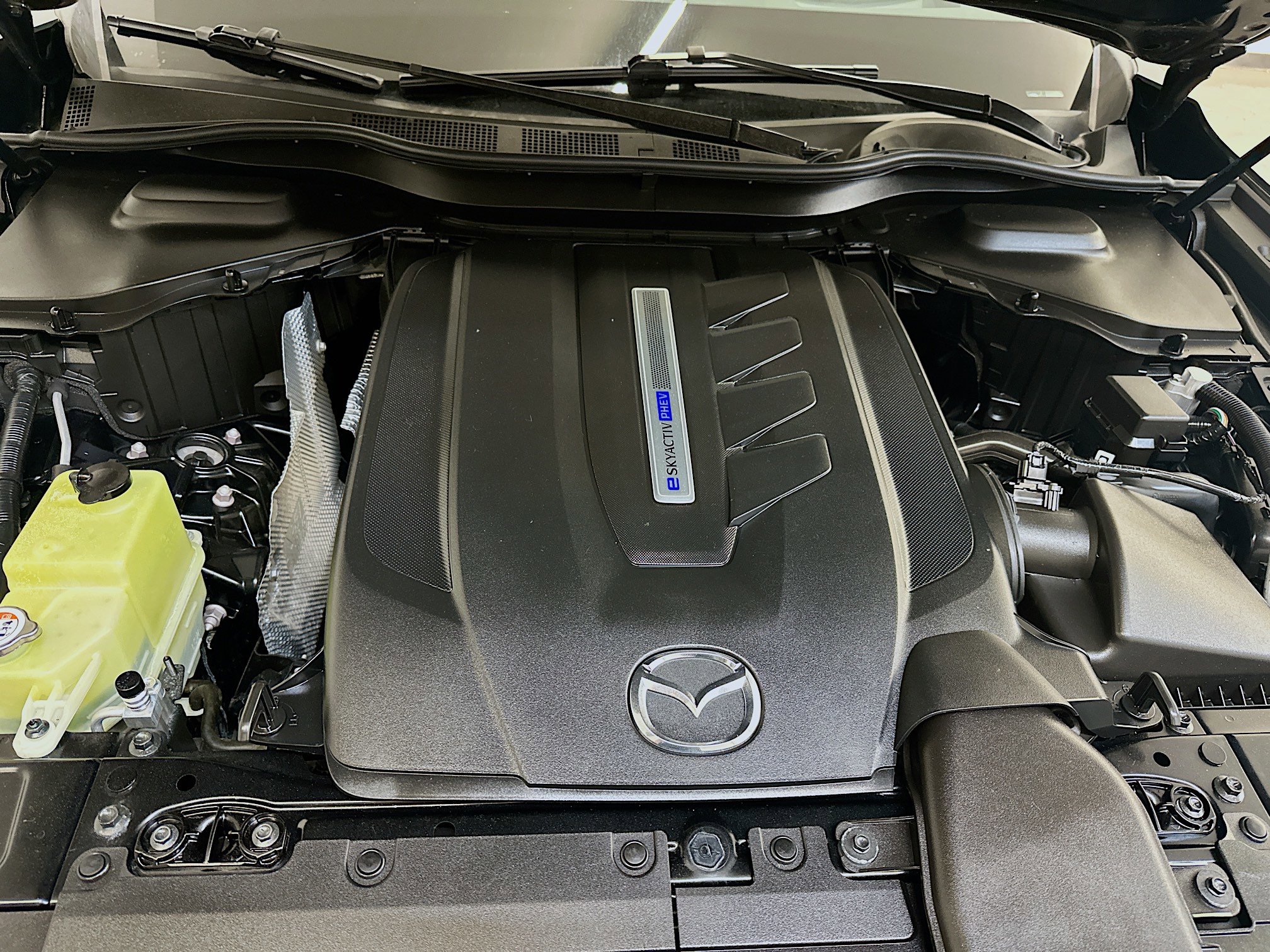 Used 2024 MAZDA CX-90 Plug-In Hybrid w/ Premium Pkg AWD/4WD image 37