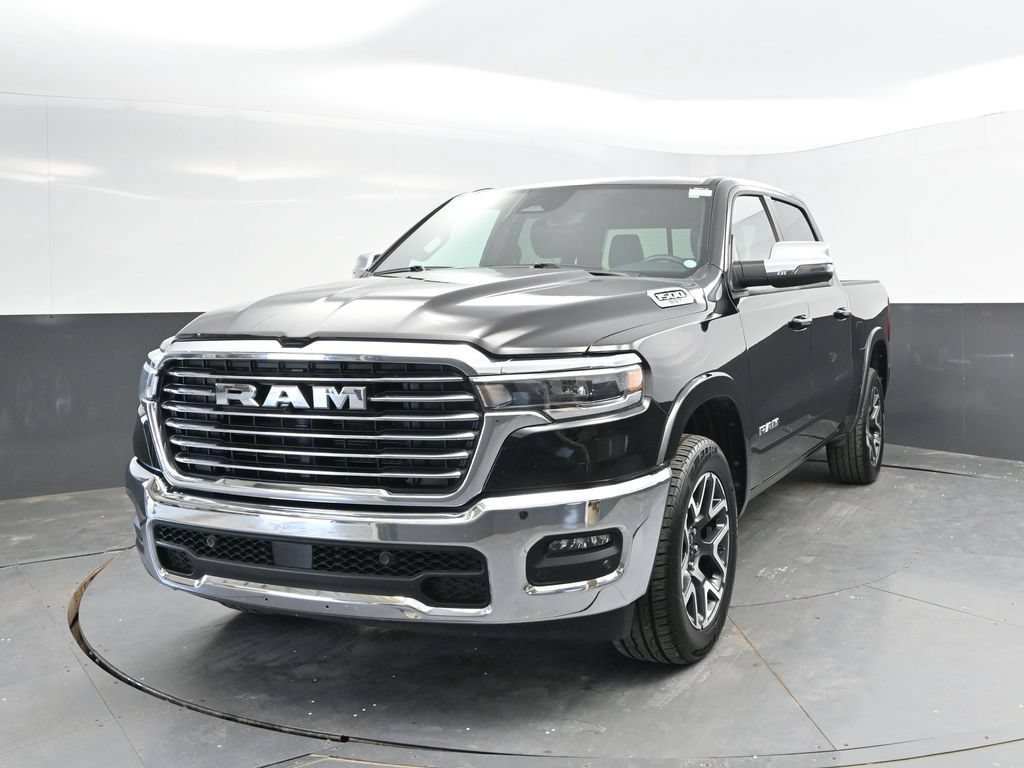 Used 2025 RAM 1500 Laramie AWD/4WD image 5