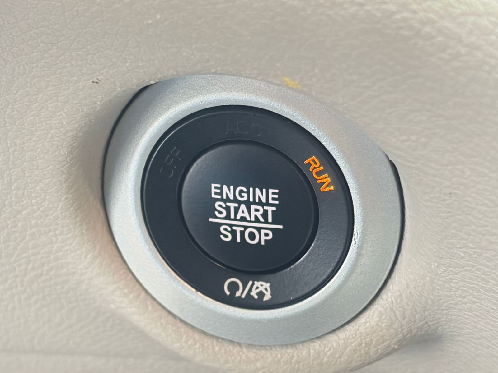 Used 2022 Chrysler Voyager LX FWD image 20