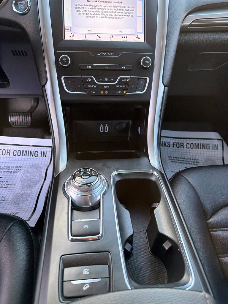 Used 2019 Ford Fusion SEL FWD image 33