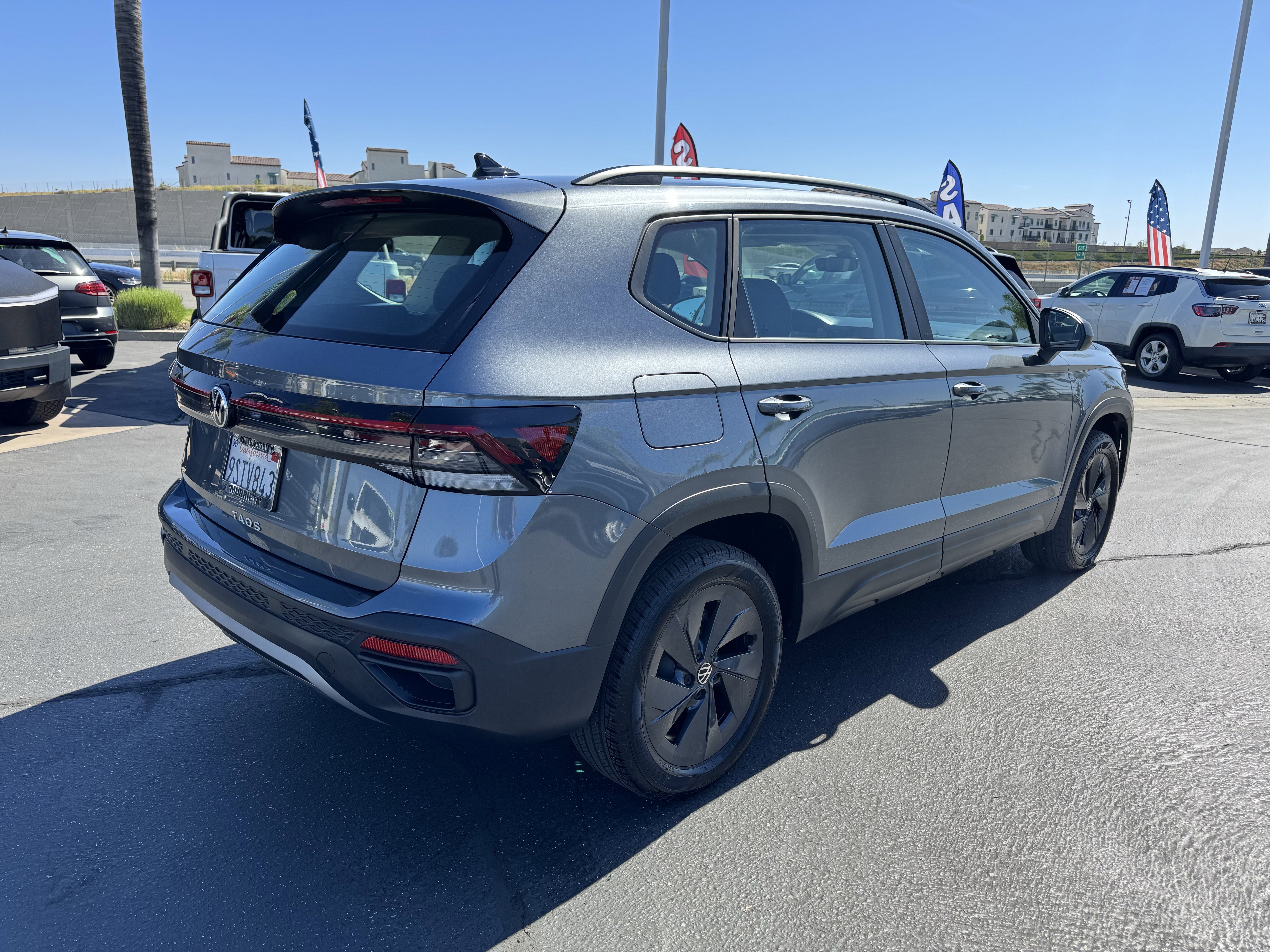 Used 2025 Volkswagen Taos S FWD image 10