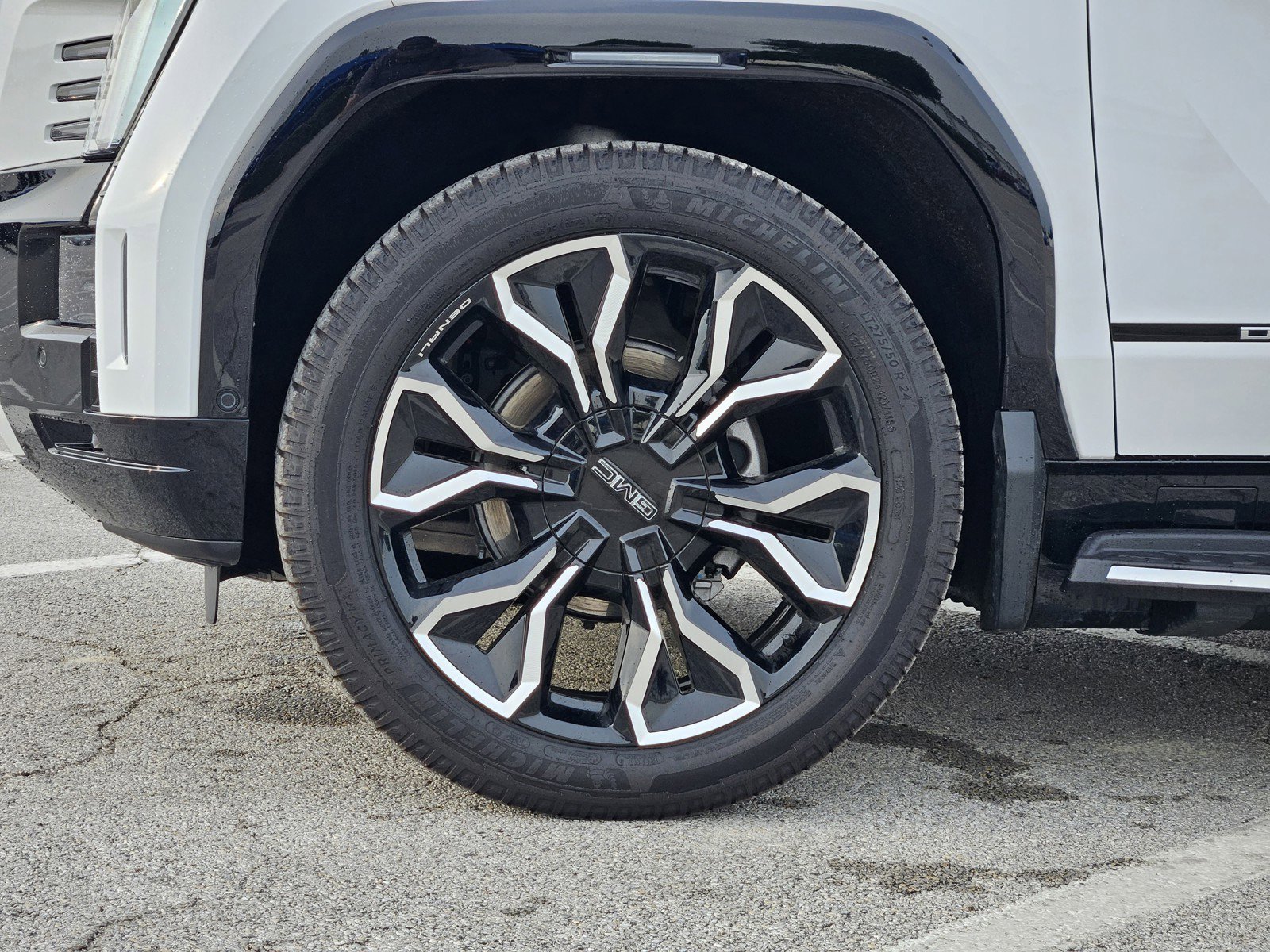 New 2025 GMC Sierra EV Denali AWD/4WD image 7