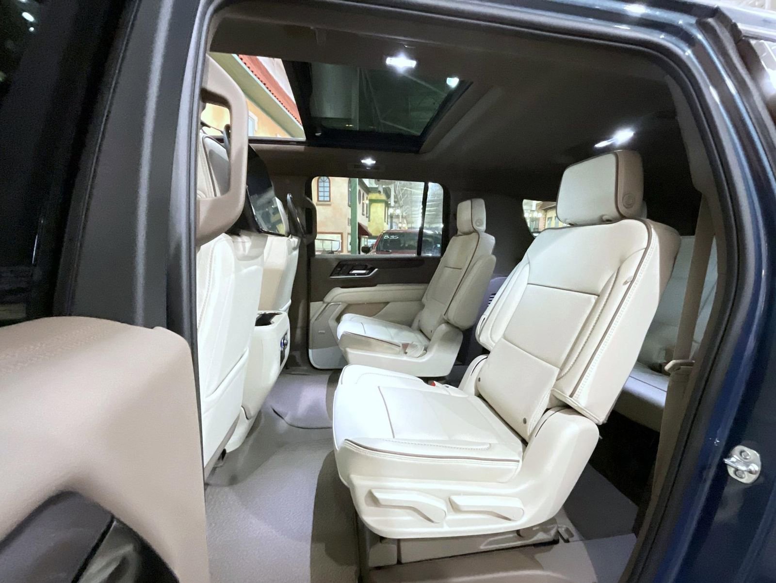 New 2026 GMC Yukon XL Denali image 19