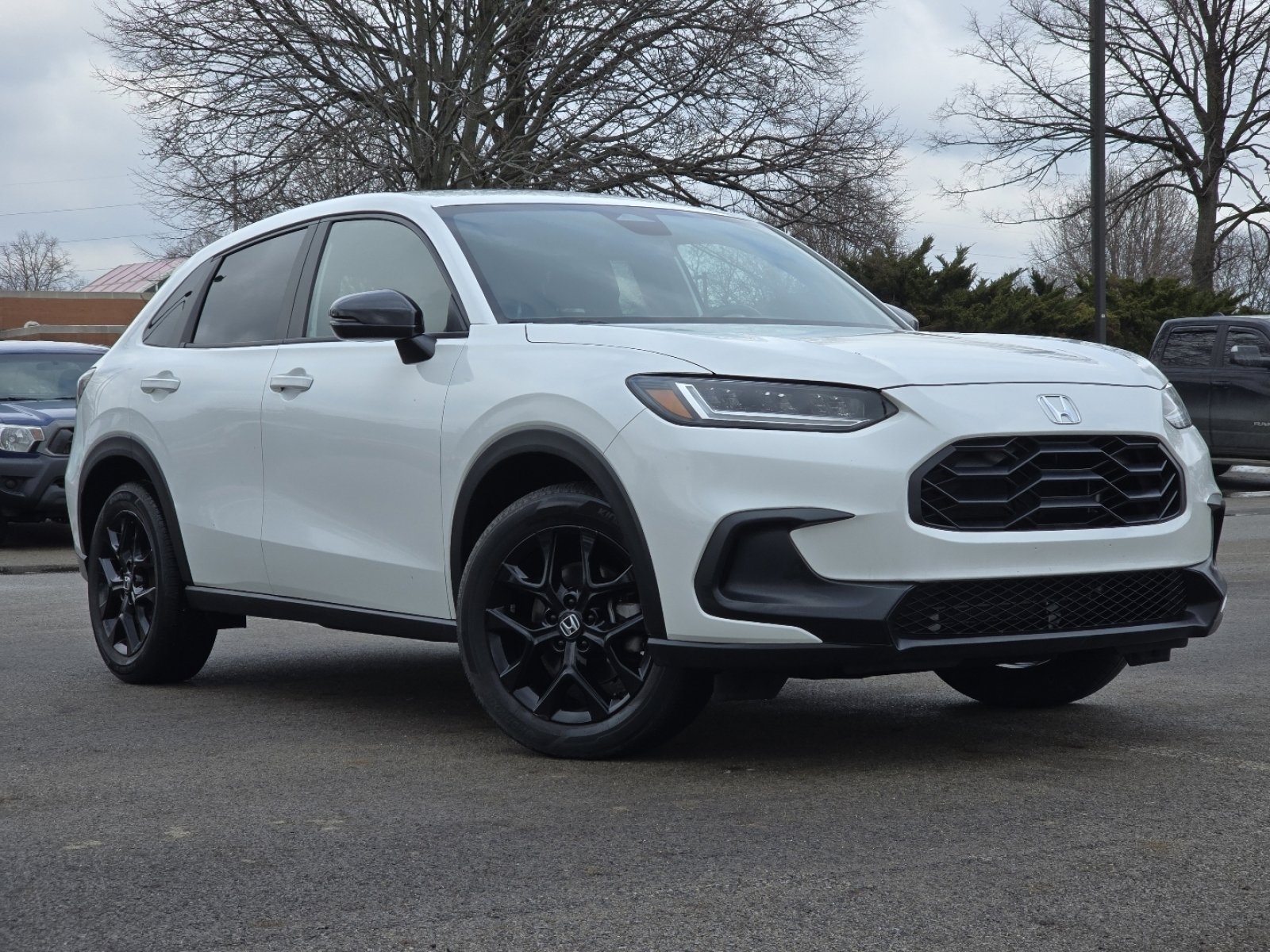 Certified 2023 Honda HR-V Sport image 2