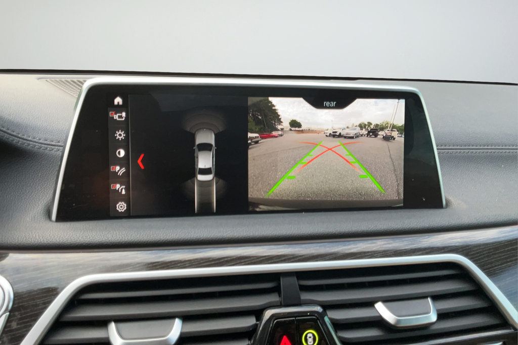 Used 2018 BMW 740i RWD image 17