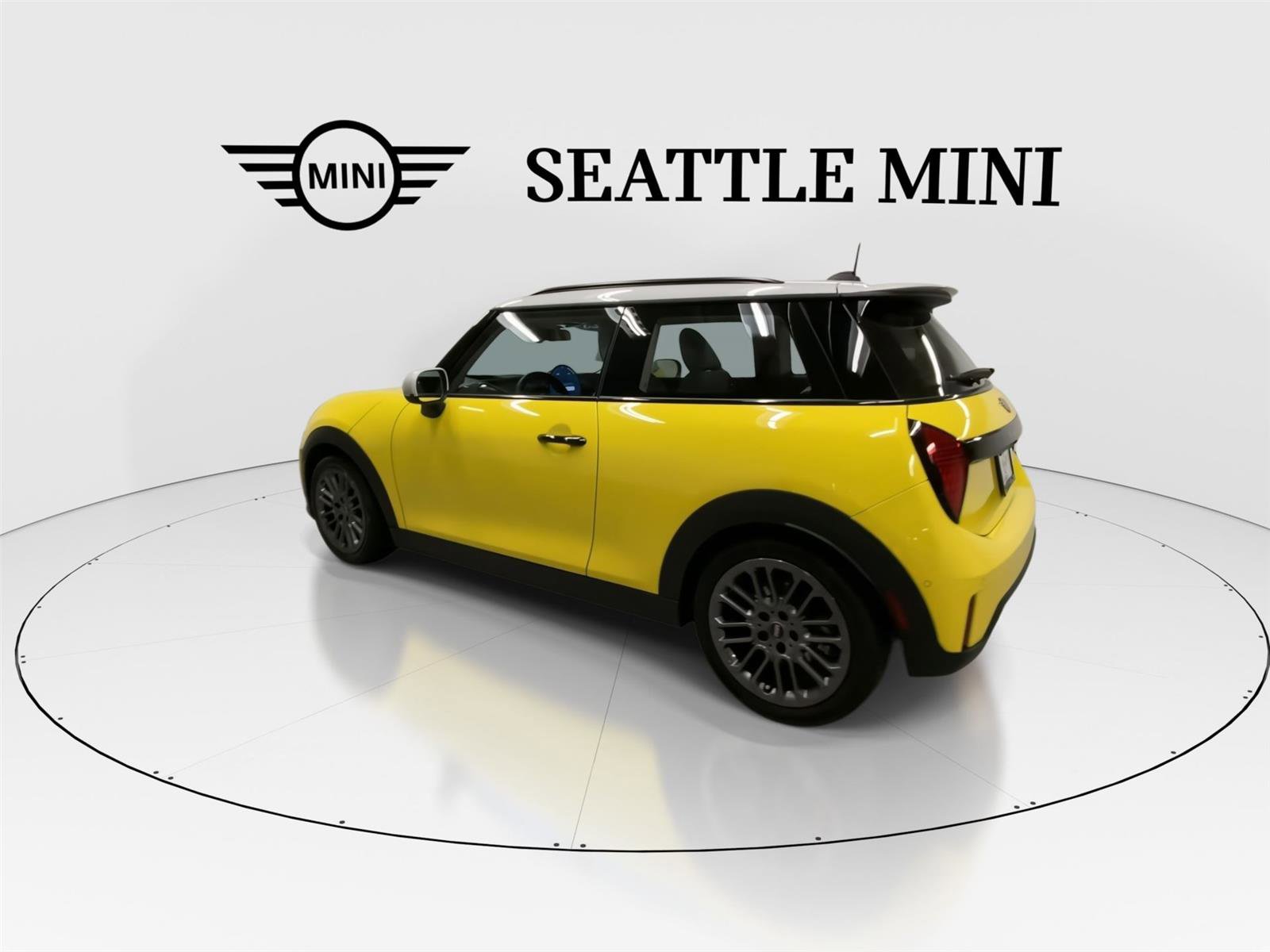 Certified 2025 MINI Cooper S image 8
