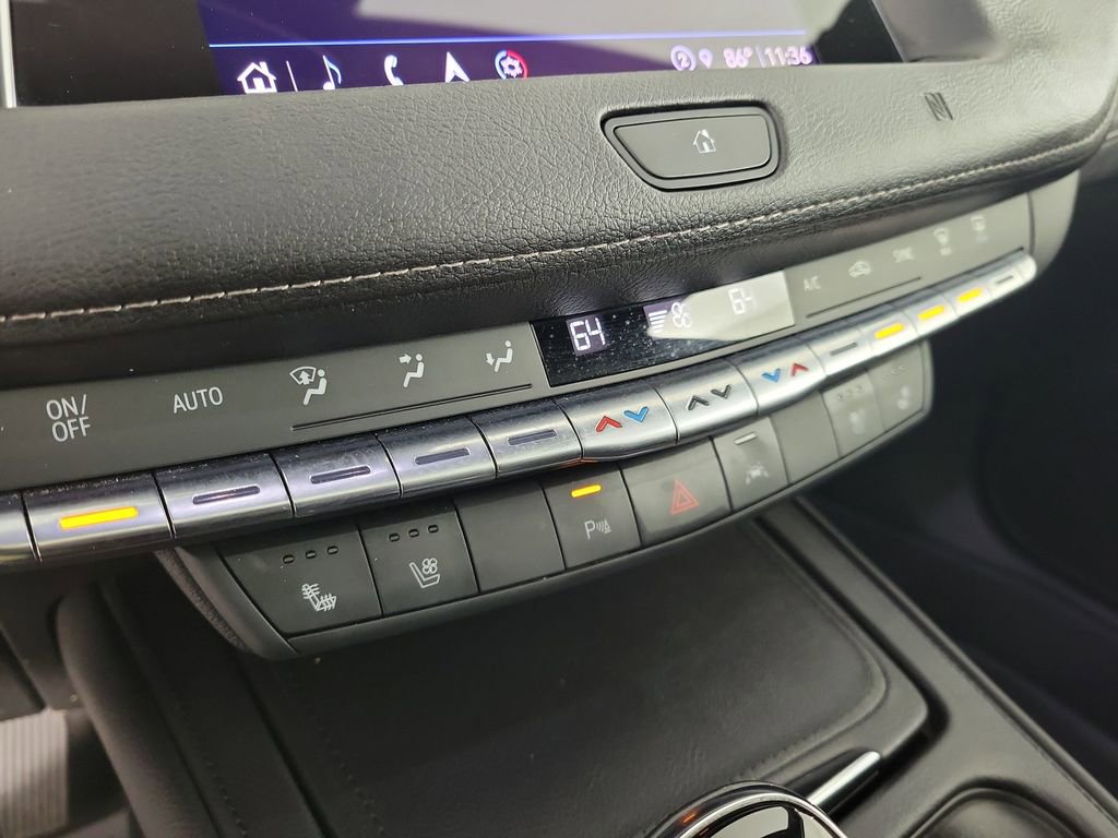 Used 2021 Cadillac XT4 Premium Luxury FWD image 27