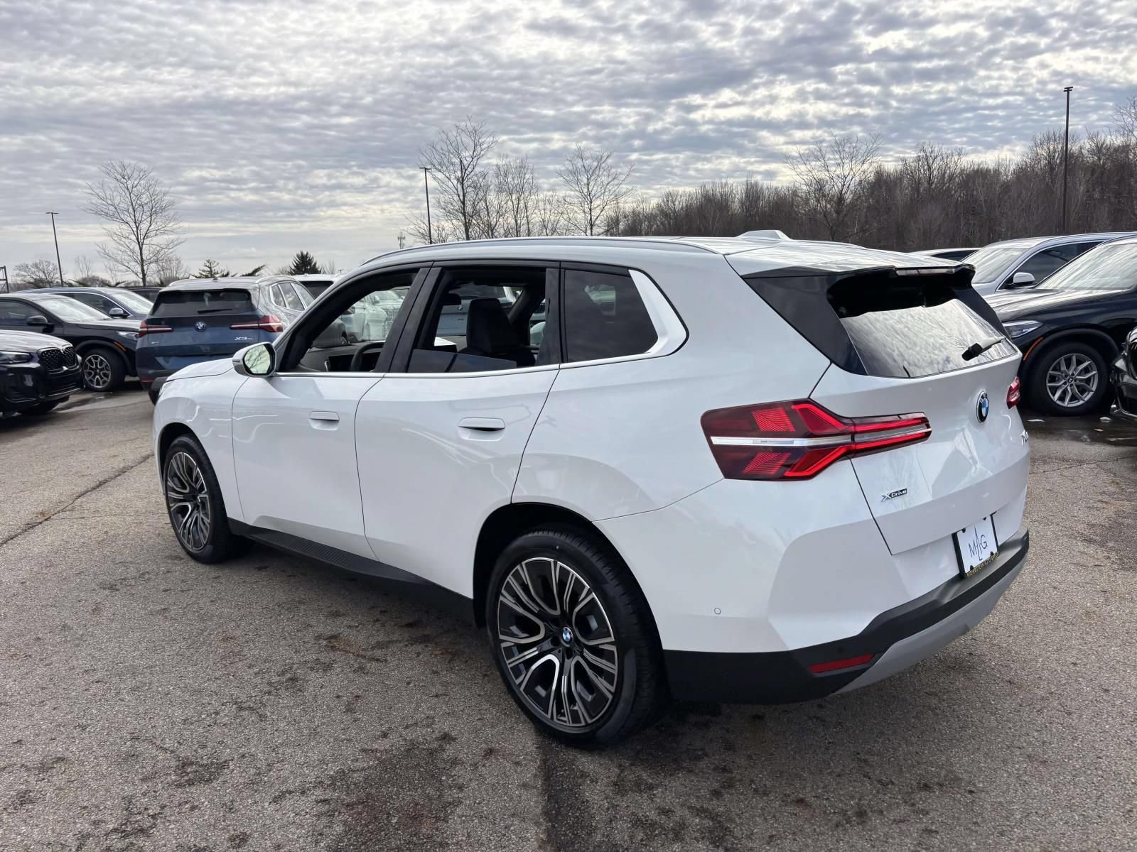 New 2026 BMW X3 xDrive30 w/ Premium Package AWD/4WD image 5
