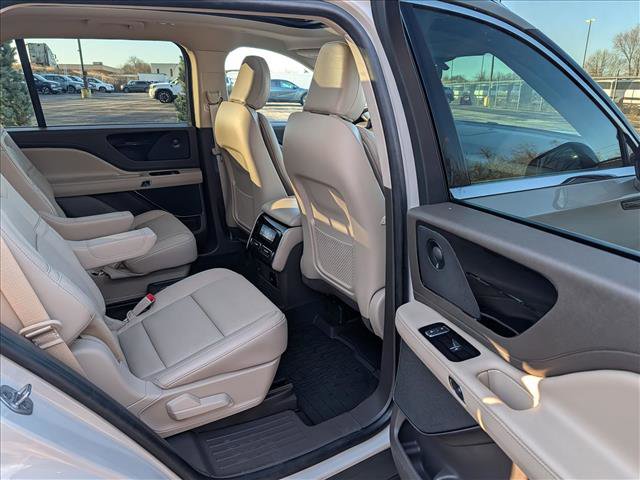 Certified 2023 Lincoln Aviator Reserve w/ Equipment Group 201A RWD image 16