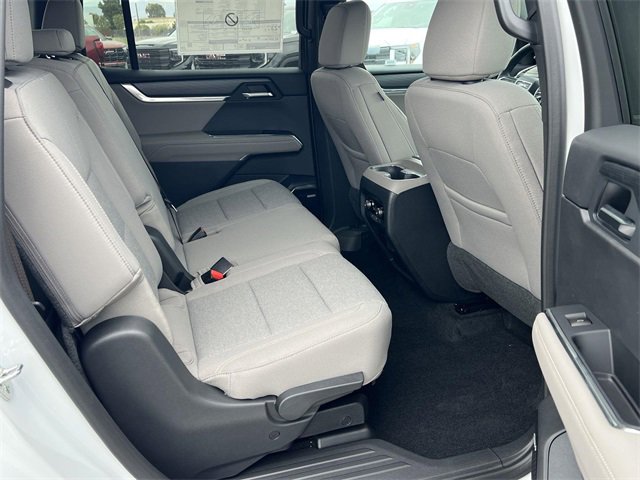 New 2025 GMC Acadia Elevation image 28