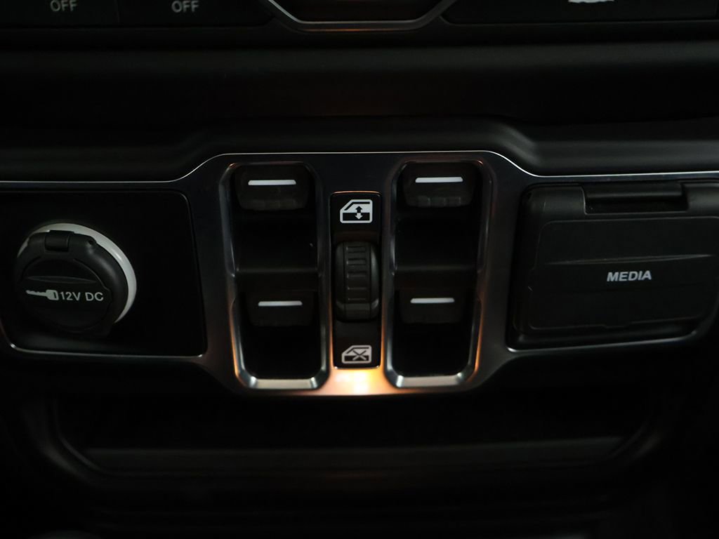 Used 2021 Jeep Wrangler Unlimited Sahara w/ Uconnect 4C Nav & Sound Group AWD/4WD image 44