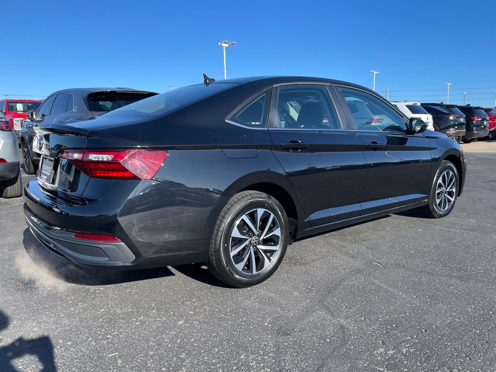 Used 2024 Volkswagen Jetta S FWD image 4