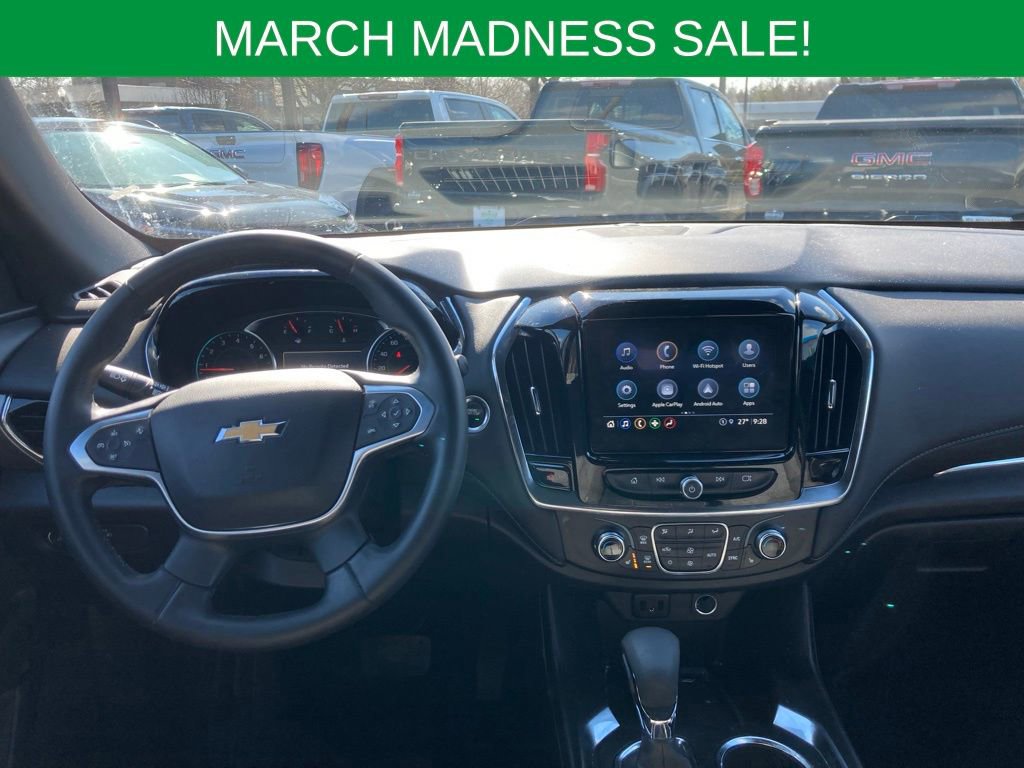 Used 2023 Chevrolet Traverse LT image 11