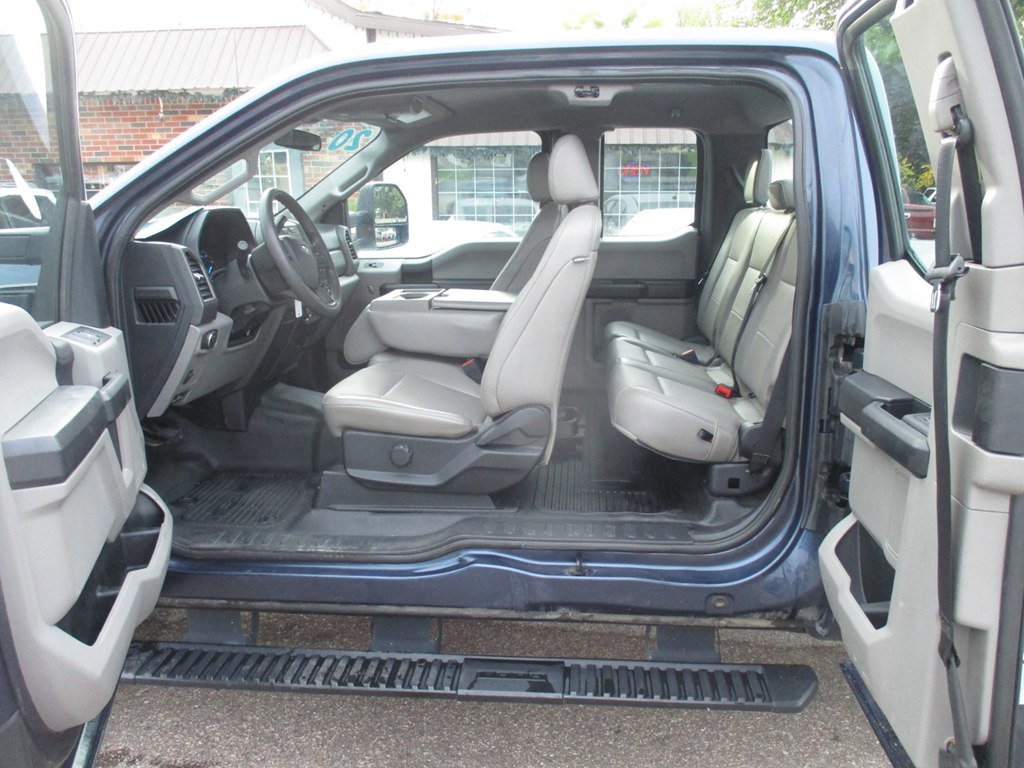 Used 2020 Ford F250 XL w/ Power Equipment Group image 8