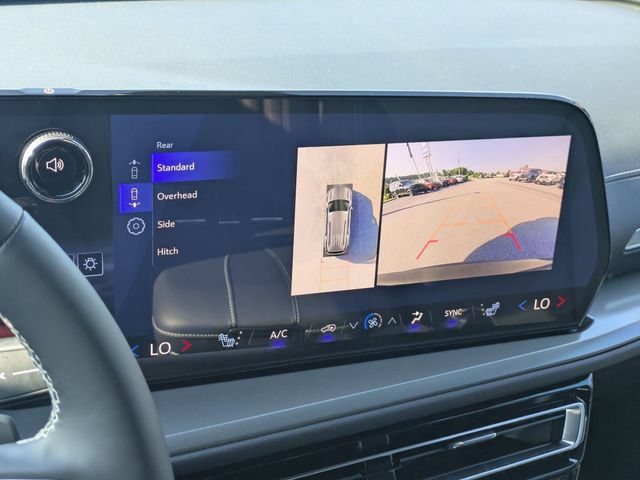New 2026 Chevrolet Traverse LT w/ Driver Confidence Package FWD image 19