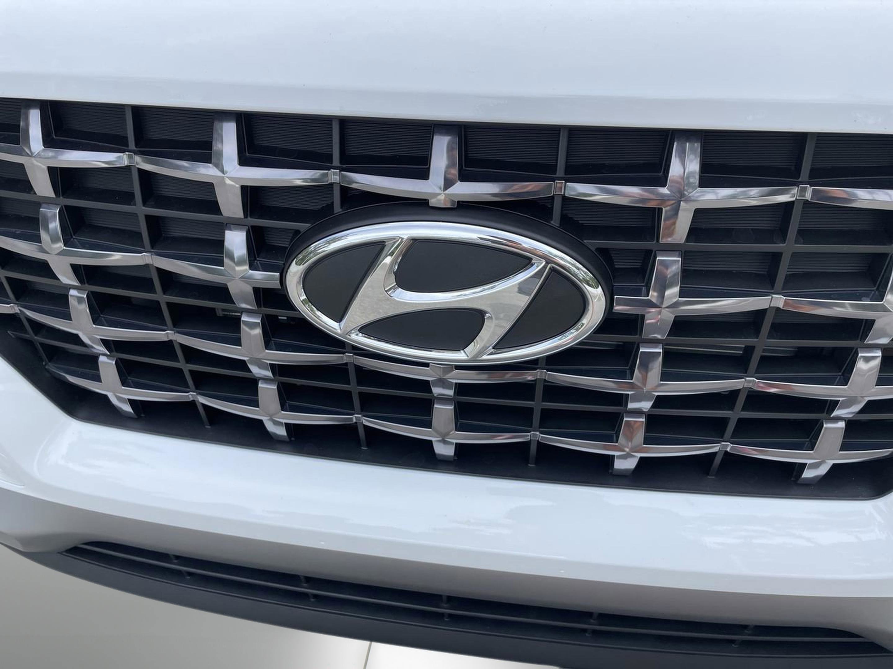 New 2026 Hyundai Venue SEL FWD image 23