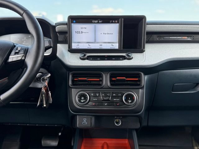 Certified 2024 Ford Maverick XLT w/ XLT Luxury Package AWD/4WD image 18