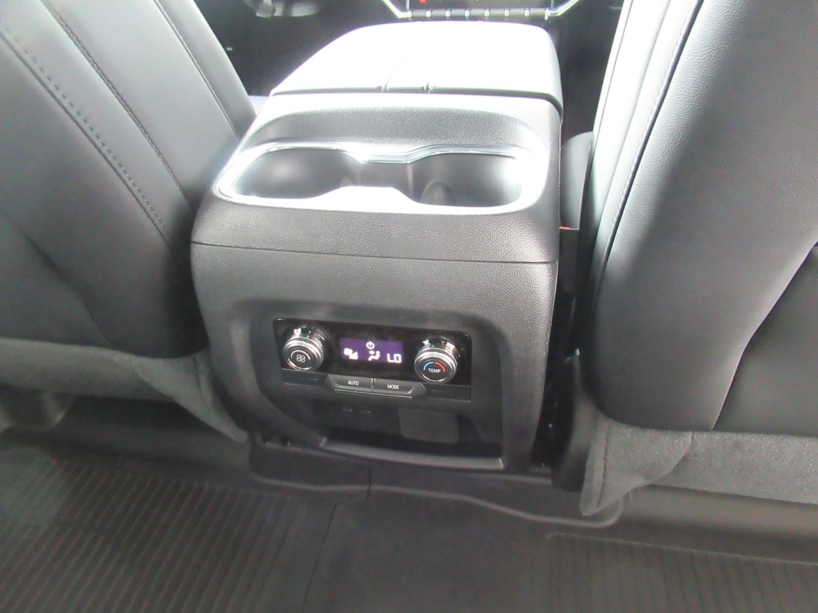 New 2026 GMC Acadia Elevation w/ Black Edition FWD image 32