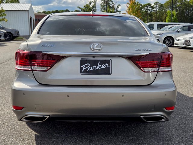 Used 2017 Lexus LS 460 w/ Comfort Package RWD image 4