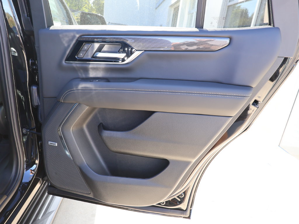 New 2026 GMC Yukon Elevation w/ Elevation Premium Package AWD/4WD image 40