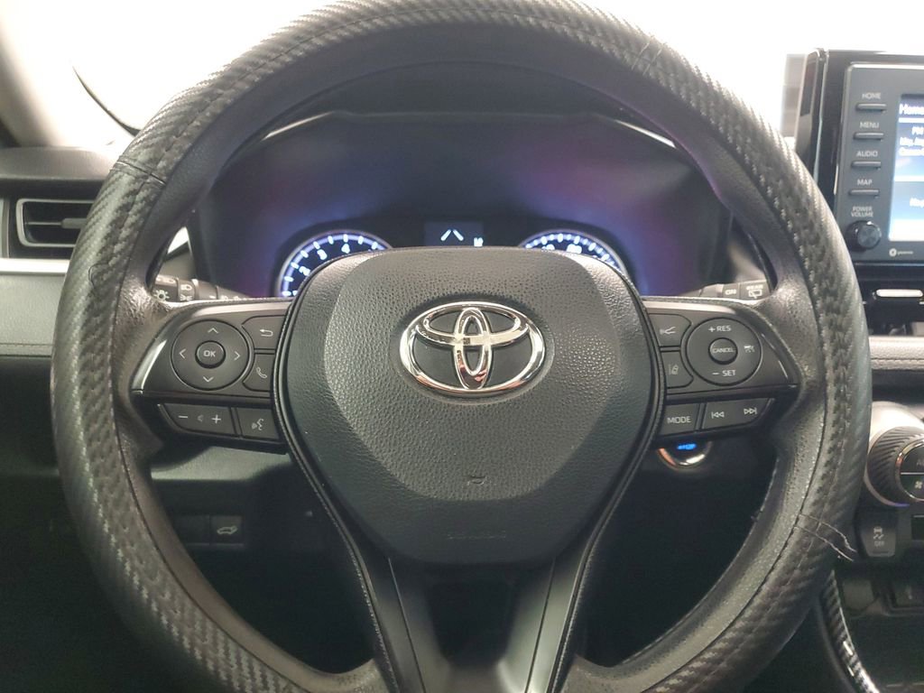 Used 2020 Toyota RAV4 XLE w/ Convenience Package image 20