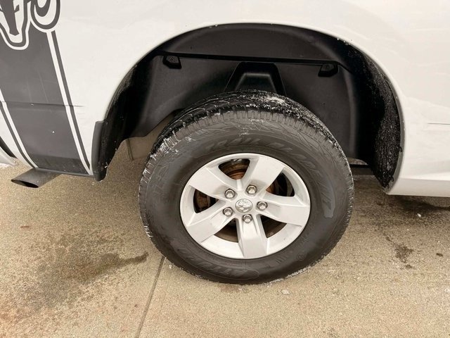 Used 2017 RAM 1500 Express image 11