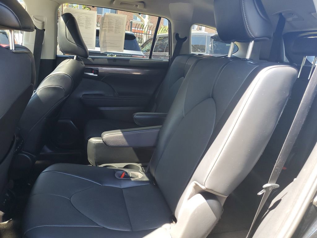 Used 2023 Toyota Highlander Limited w/ Protection Package #3 (TMS) image 17