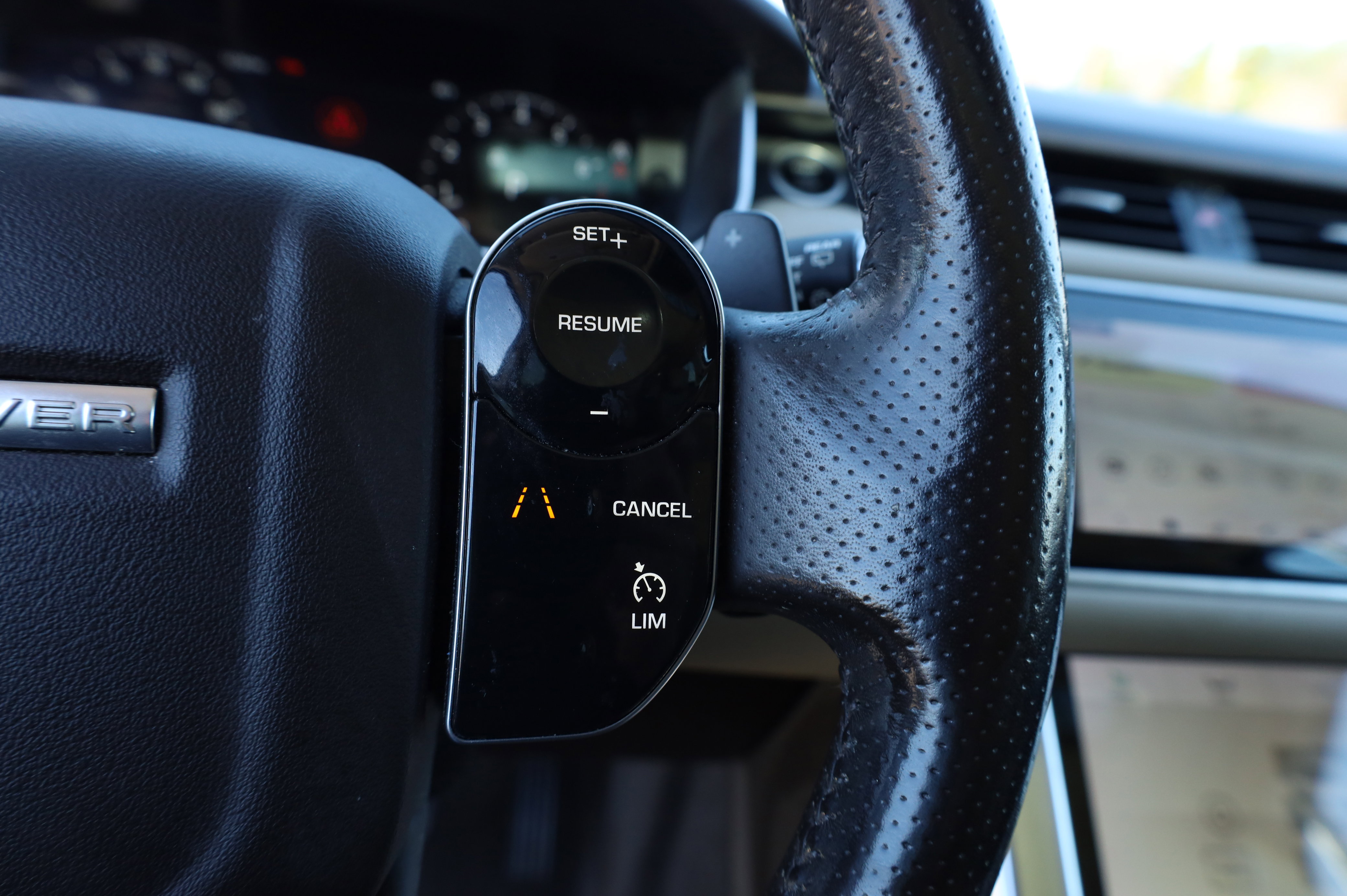 Used 2018 Land Rover Range Rover Sport Supercharged image 29