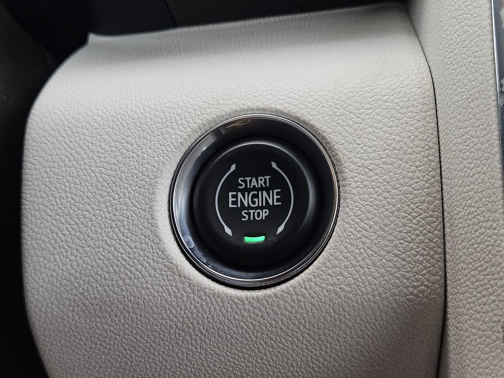 New 2026 GMC Acadia Denali w/ Super Cruise Package FWD image 22