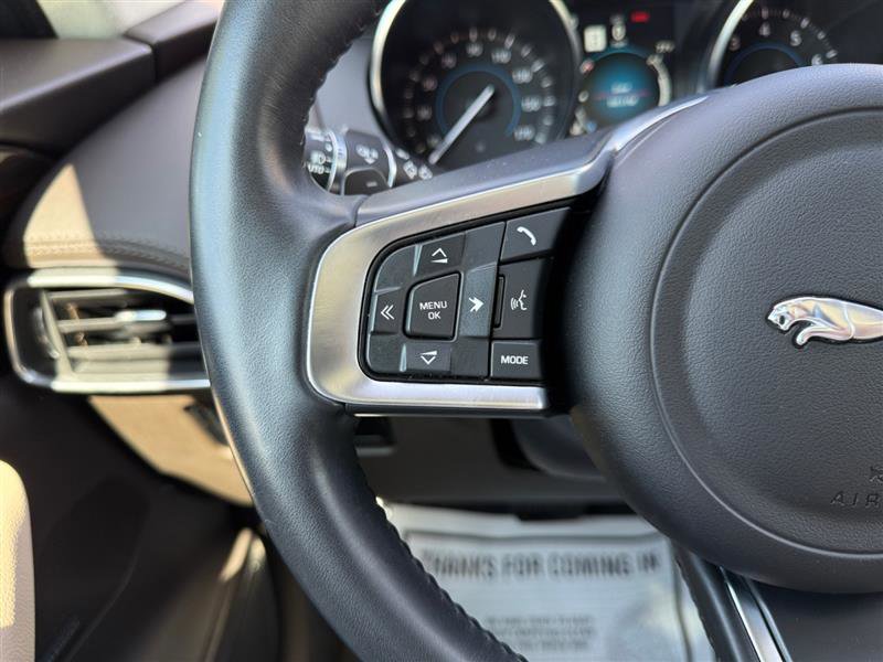 Used 2020 Jaguar F-PACE Prestige image 35