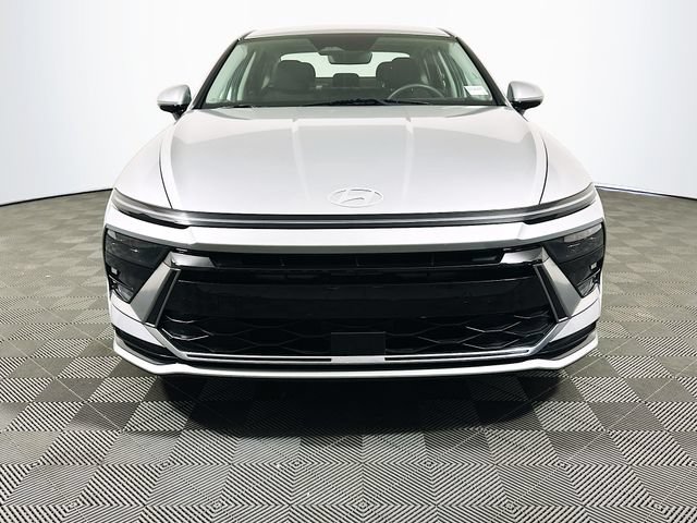 Used 2025 Hyundai Sonata SEL FWD image 3