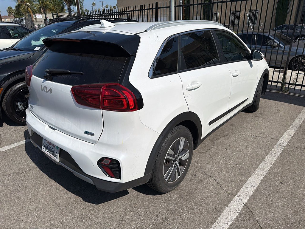 Used 2022 Kia Niro EX Premium FWD image 3