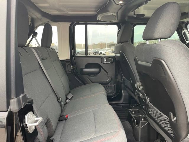Used 2025 Jeep Wrangler Unlimited Rubicon image 17