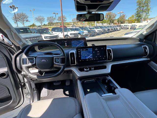 Certified 2025 Ford Expedition Active AWD/4WD image 17