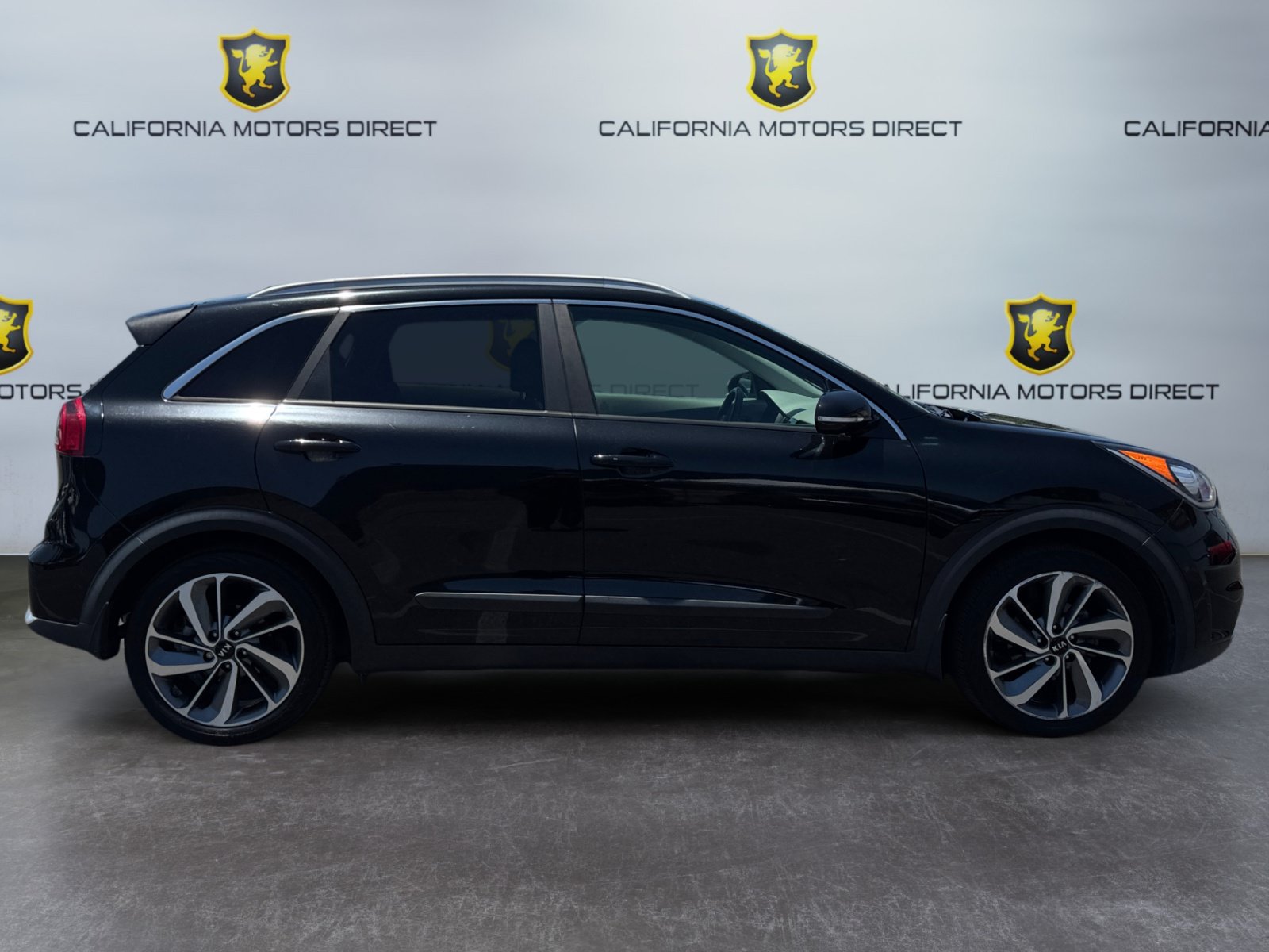 Used 2019 Kia Niro Touring FWD image 6