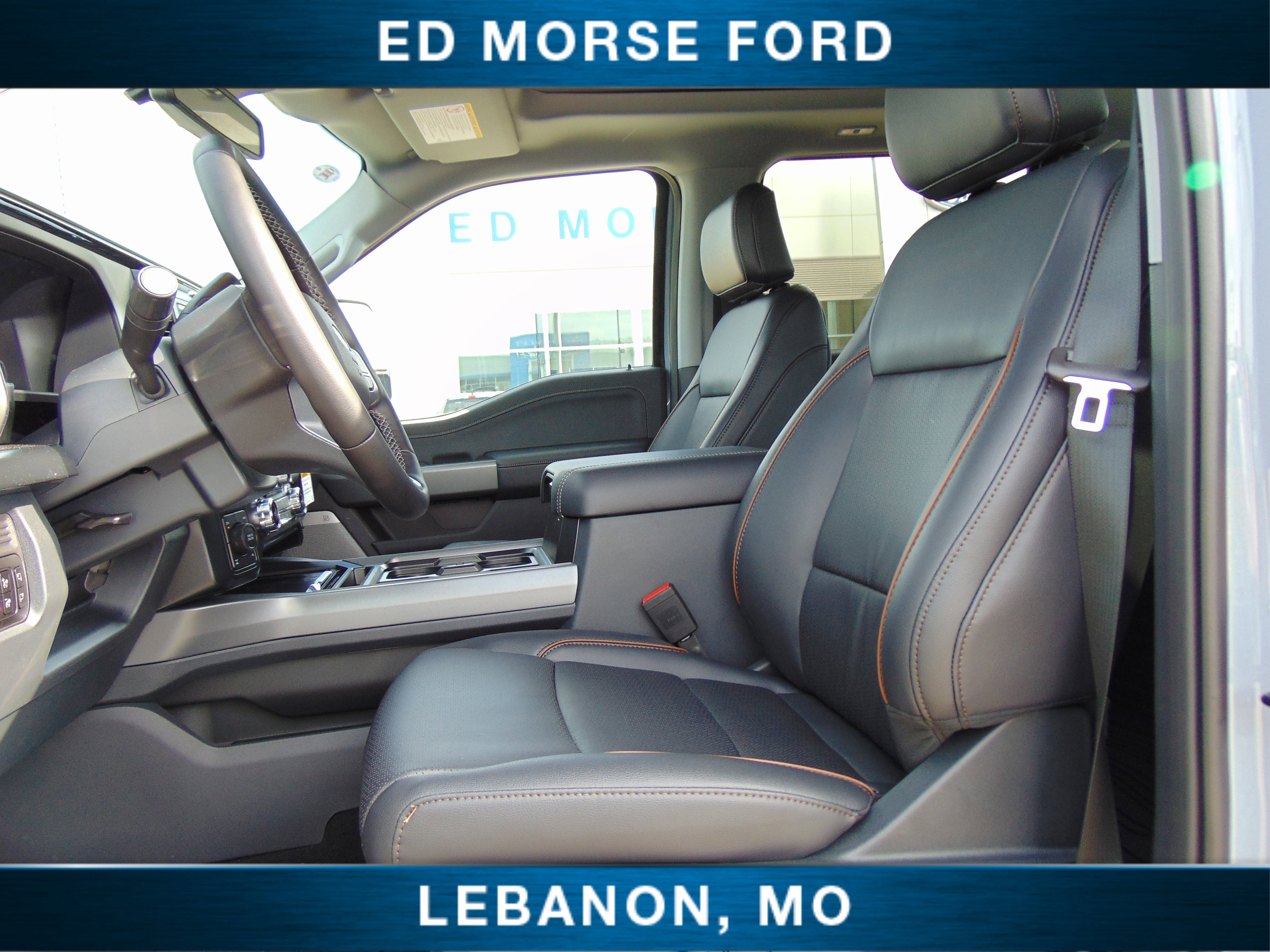 New 2026 Ford F250 Lariat w/ Black Appearance Package image 9