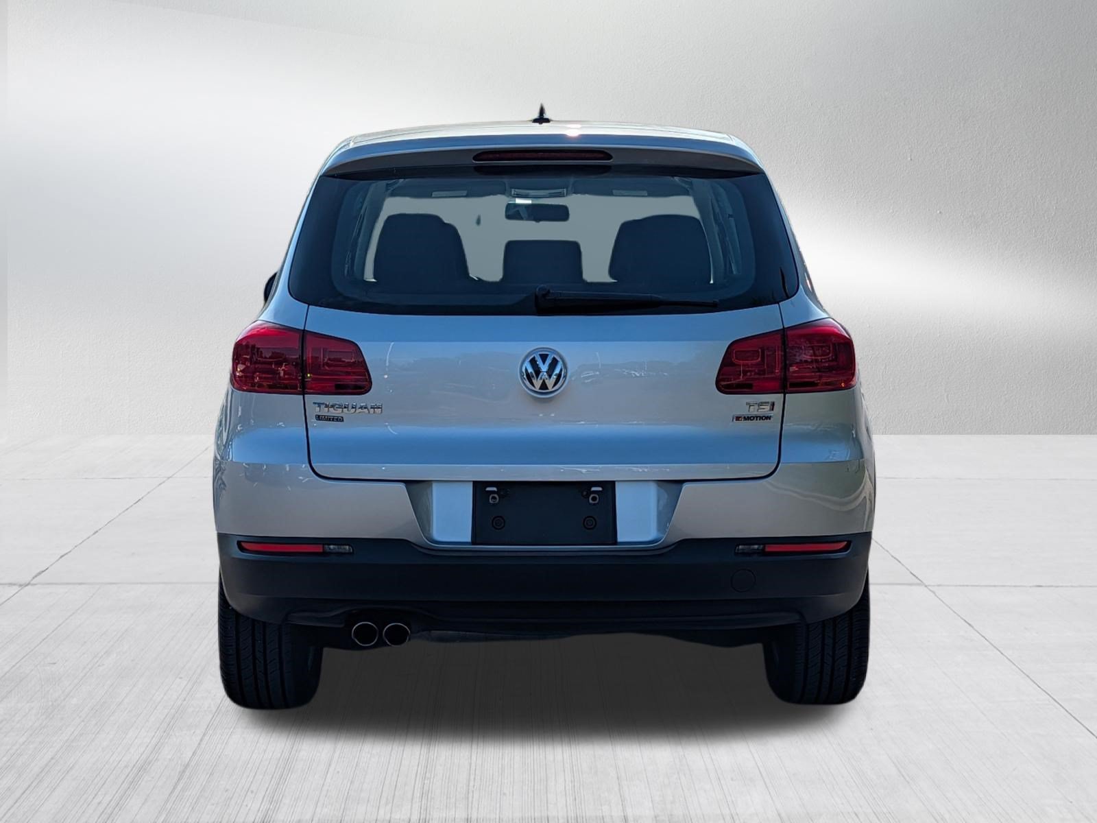 Used 2018 Volkswagen Tiguan Limited AWD/4WD image 6