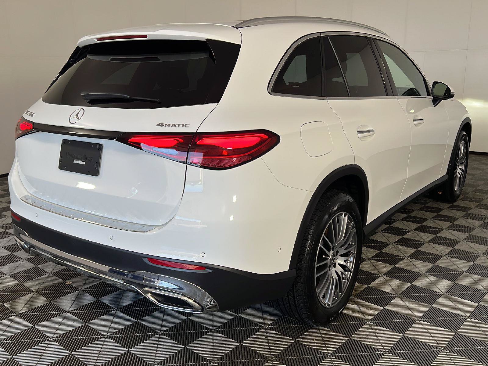 Used 2026 Mercedes-Benz GLC 300 4MATIC image 21