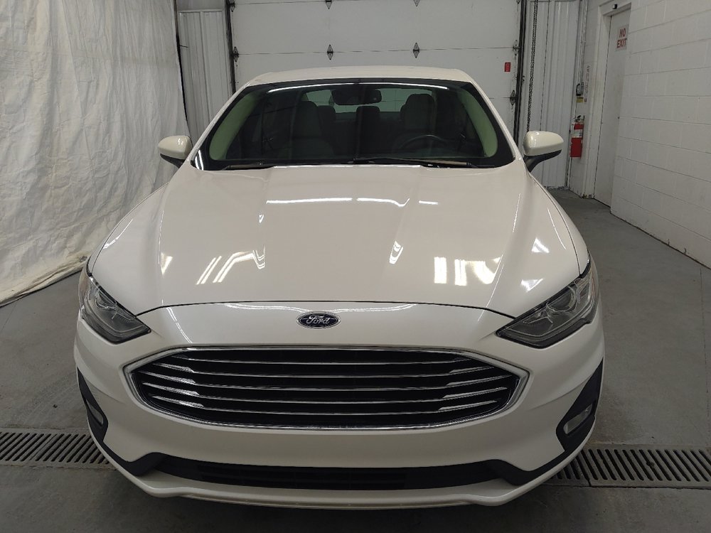 Used 2020 Ford Fusion SE w/ Equipment Group 151A image 15